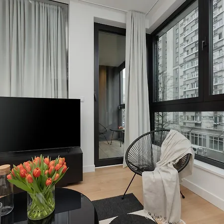 Appartement Deluxe In The Center By Renters Warschau